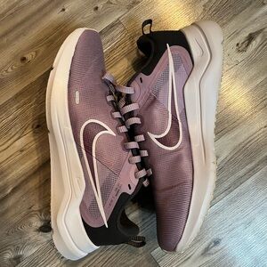 Nike Women's Purple and Black Sneakers